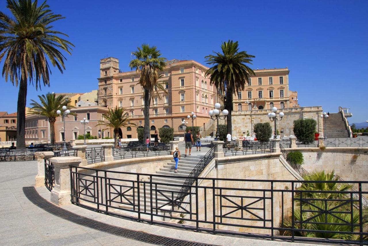 Sky Moon Cagliari Centro Vista Mare Apartman Kültér fotó